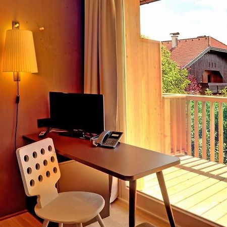 Hotel Gasthof Neumayr โอแบร์ทรุม อัม เซ ภายนอก รูปภาพ