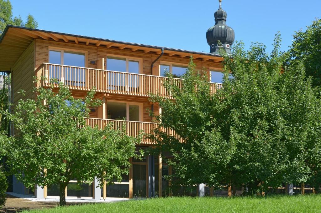 Hotel Gasthof Neumayr โอแบร์ทรุม อัม เซ ภายนอก รูปภาพ