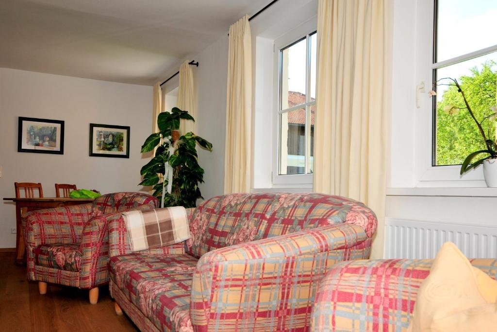 Hotel Gasthof Neumayr โอแบร์ทรุม อัม เซ ภายนอก รูปภาพ